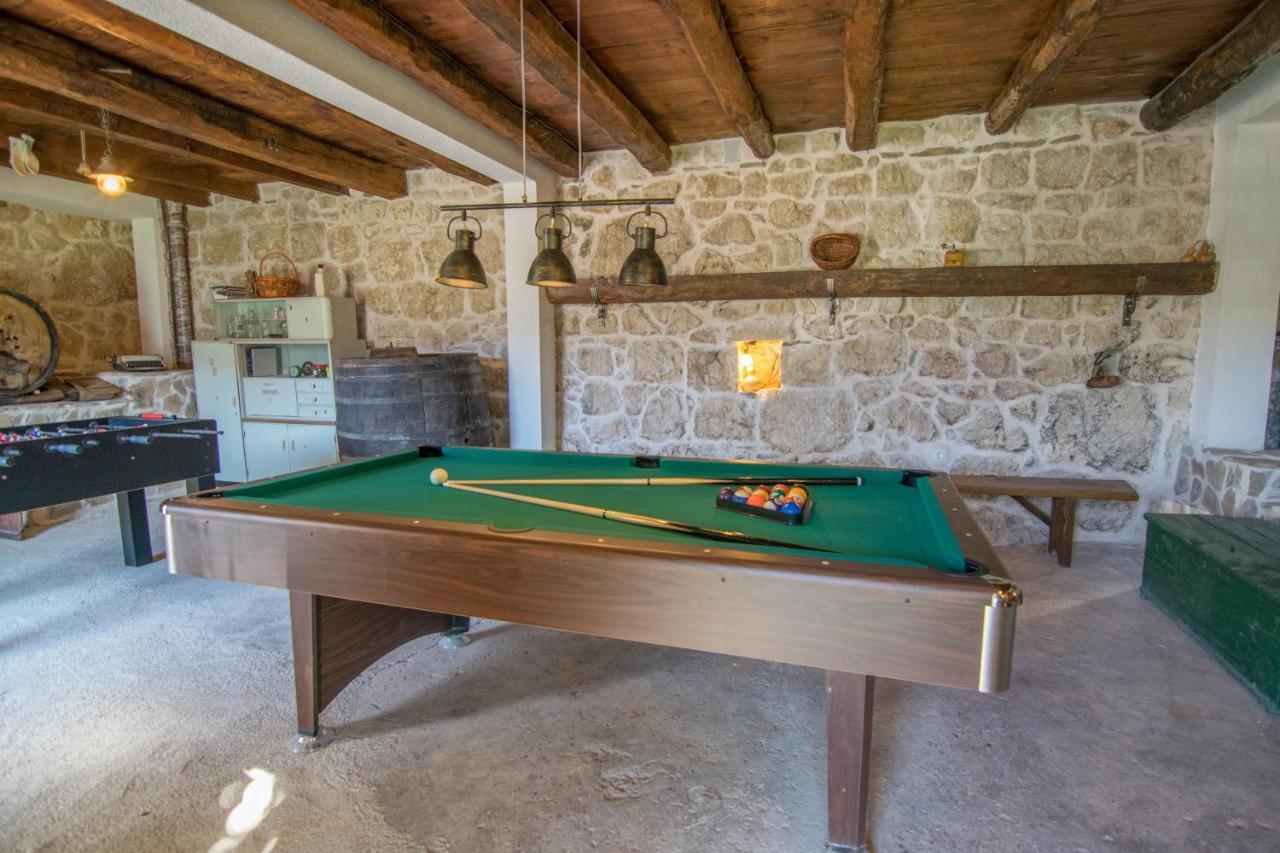 Villa Milena With Heated Pool And Jacuzzi Kostanje Exterior photo