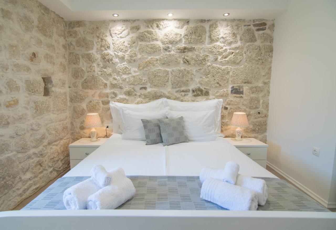 Villa Milena With Heated Pool And Jacuzzi Kostanje Exterior photo
