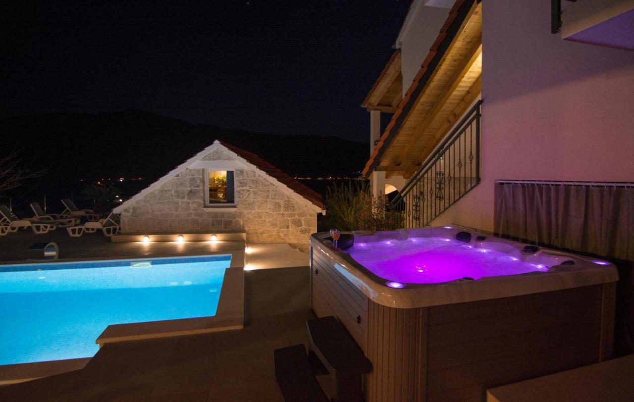 Villa Milena With Heated Pool And Jacuzzi Kostanje Exterior photo